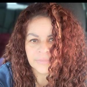 Meet your Posher, Yessenia